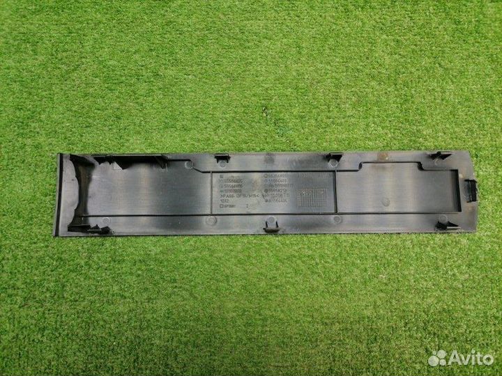 Крышка двигателя Opel Astra H Z16XER 2007