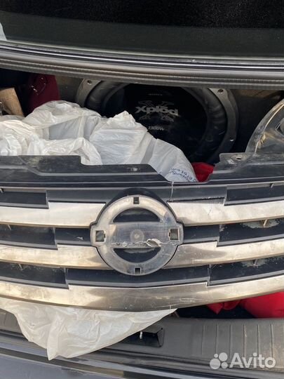 Решетка радиатора, молдинг капота Almera G15