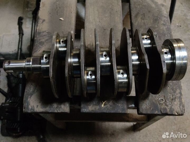 Коленвал ej204