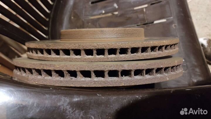 Тормозные диски toyota hiace, regius, dyna