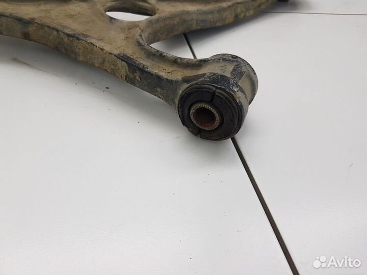 Рычаг передней подвески правый (Chery Tiggo 4)