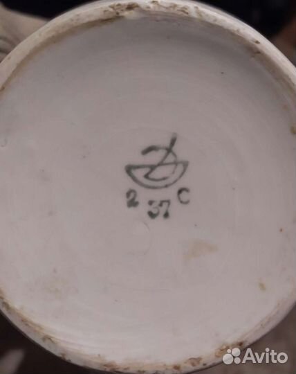 Чайник заварочный и сахарница