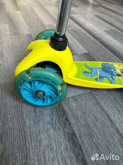 Самокат детский трехколесный