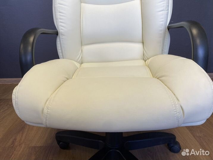 Компьютерное кресло