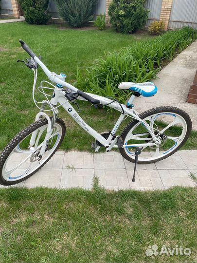 Велосипед bmw
