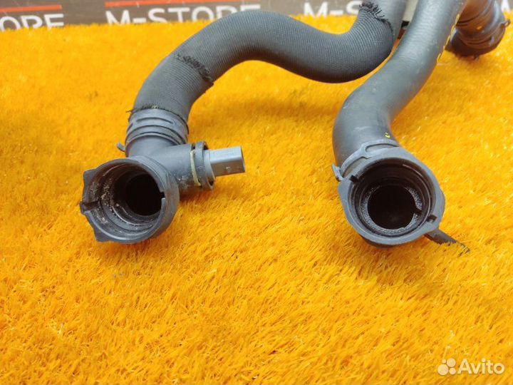 Патрубок системы охлаждения Volkswagen Passat B7