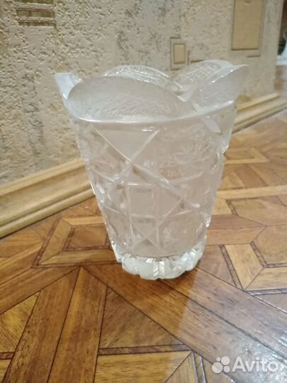 Ваза хрустальная