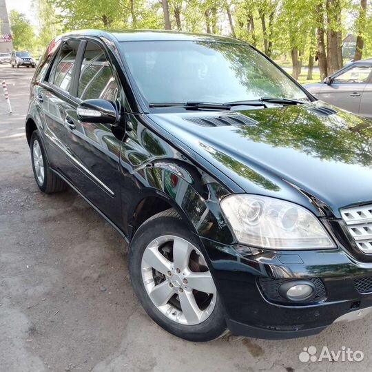 Mercedes-Benz M-класс 5.0 AT, 2005, 240 000 км