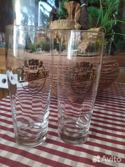 Пивные бокалы много