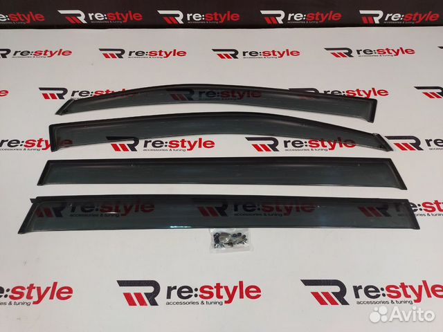 Ветровики Toyota Noah 60 R1294