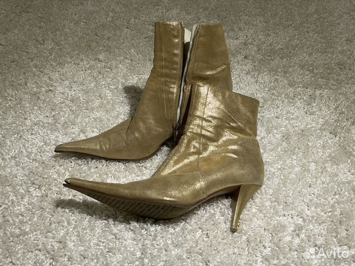 Туфли золотые 39