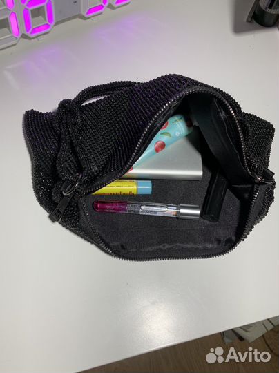 Клатч, вечерняя сумочка со стразами черная