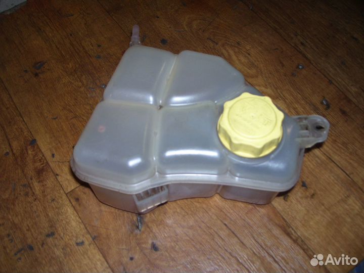 Форд фьюжен Бачок охлаждающей жидкости