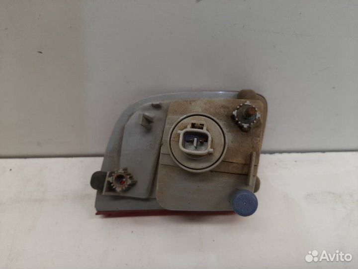 Фонарь противотуманный задний правый Toyota Land