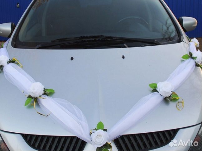 Украшение на свадебную машину, цветы