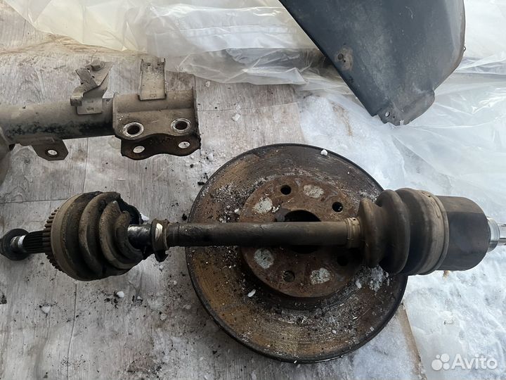 Привод левый 1.8 МКПП