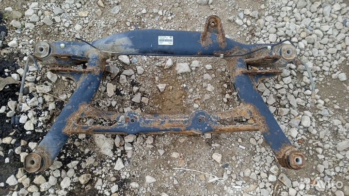 Подрамник задний Volkswagen Tiguan