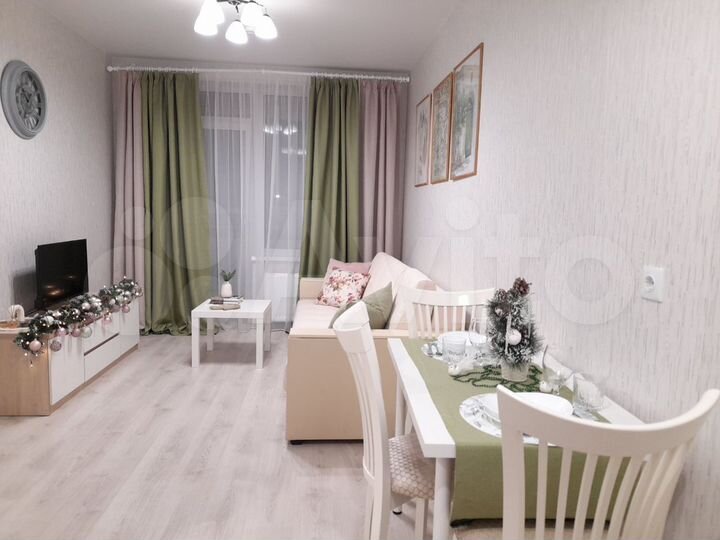 1-к. квартира, 42 м², 1/8 эт.