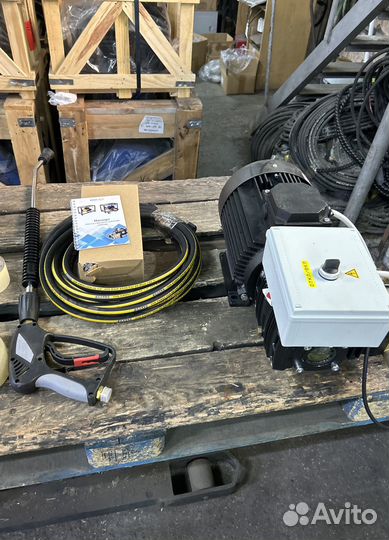 Аппараты высокого давления для автомоек 231 Бар FE