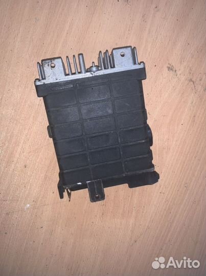 Блок управления двигателем 80 90 B3 (1986-1991)