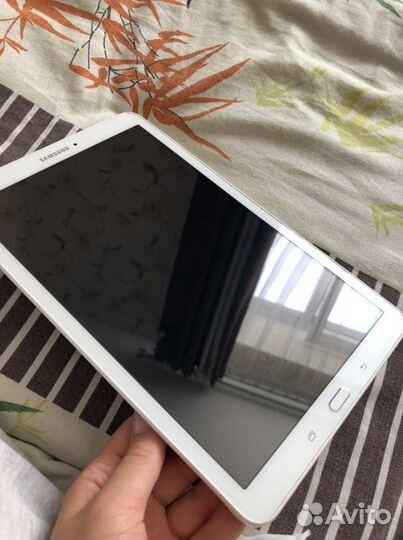Samsung Galaxy Tab E (SM-T561)