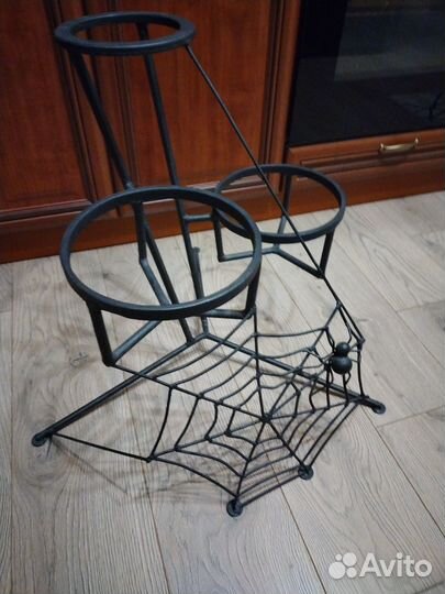 Подставка для цветов