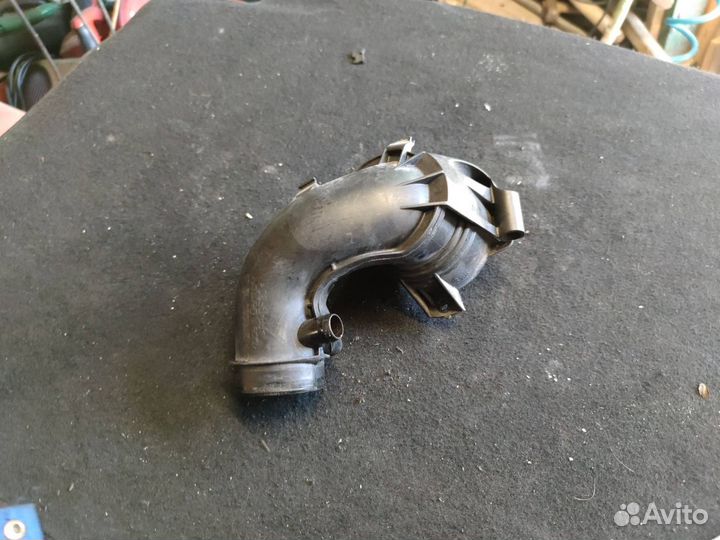 Патрубок наддува Mercedes-Benz C-Класс W204/S204