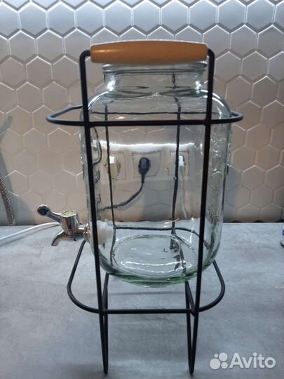 Лимонадник с краном на подставке