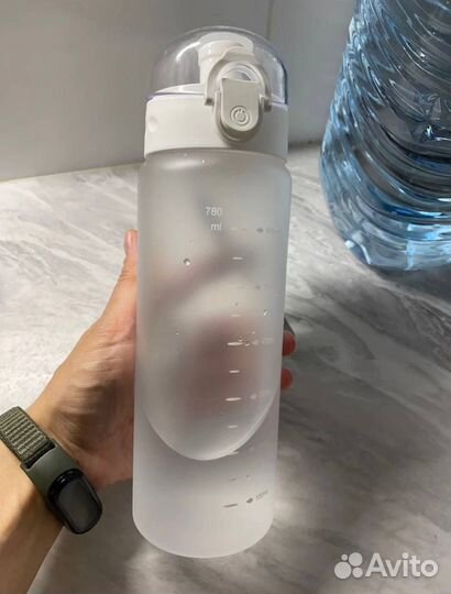 Спортивная бутылка для воды новая
