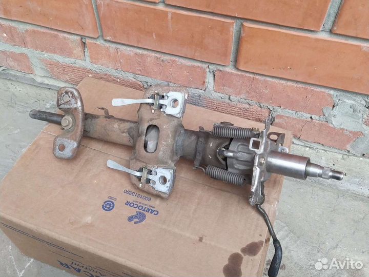 Рулевой вал на Toyota Mark 2 GX110