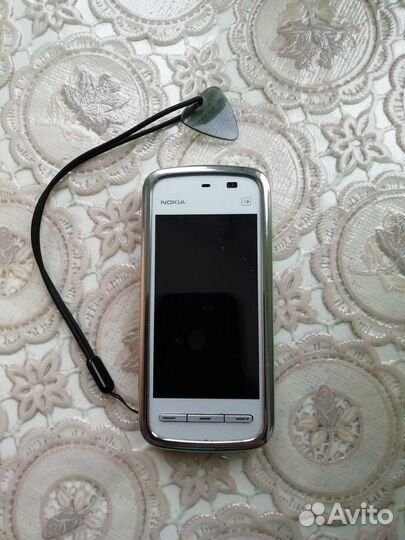 Смартфон Nokia 5230