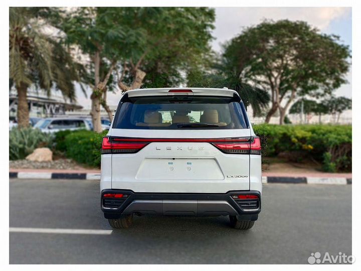 Lexus LX 3.3 AT, 2022