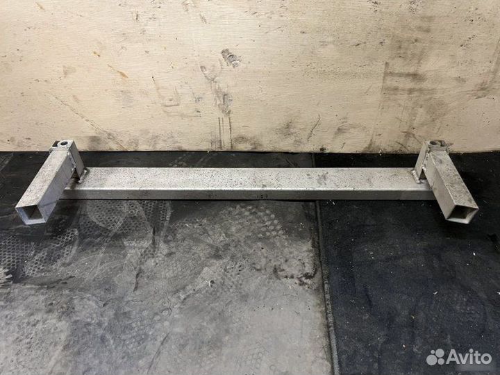 Часть подрамника передний Infiniti Ex35 J50