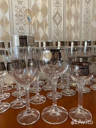 Фужеры и бокалы для вина,шампанского и воды
