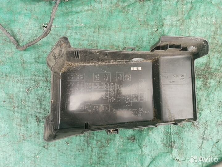 Блок предохранителей Mazda 6 GG 2.0 2002-2007 г