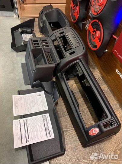 Панель приборов комфорт Нива урбан 2din