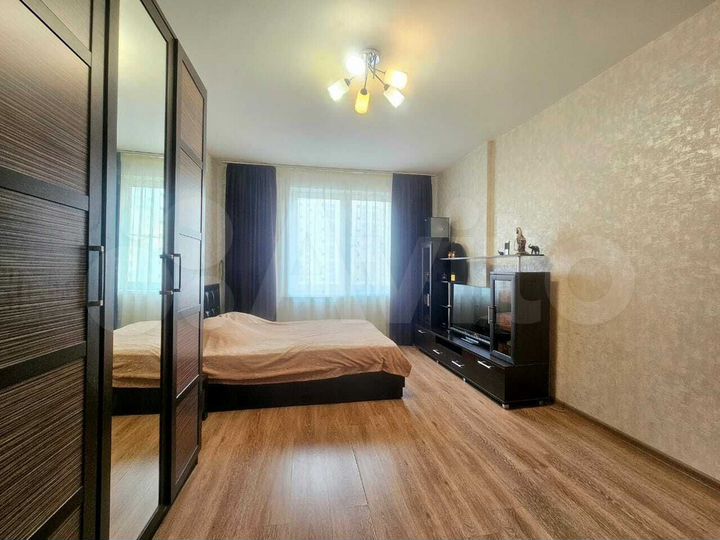 2-к. квартира, 62 м², 4/15 эт.