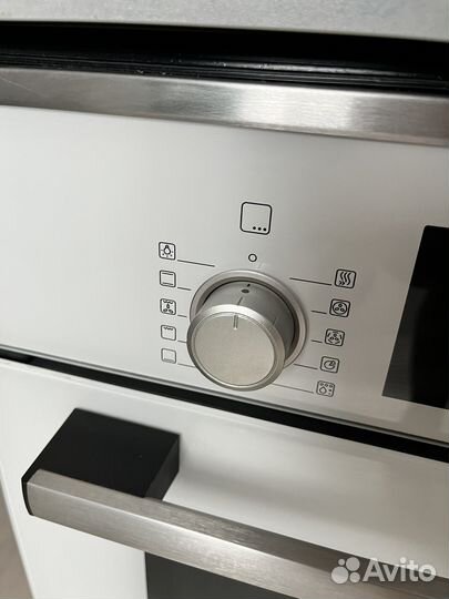 Электрический духовой шкаф Bosch HBF234EW0R