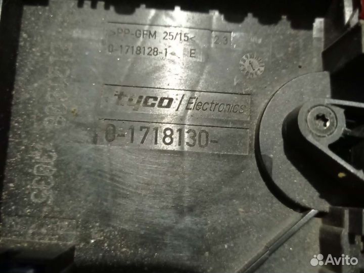 Блок предохранителей volkswagen caddy