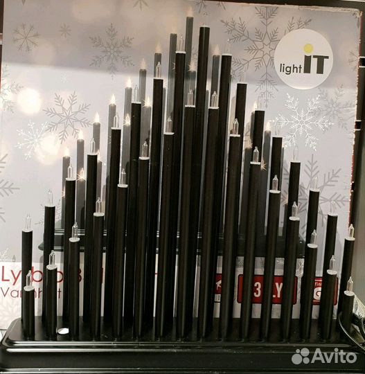 Новогодняя горка и лампочки