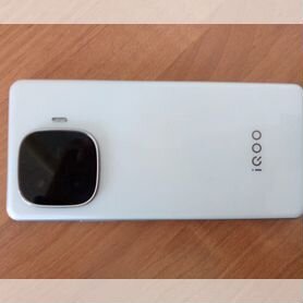 Vivo iQOO Z9, 8/128 ГБ