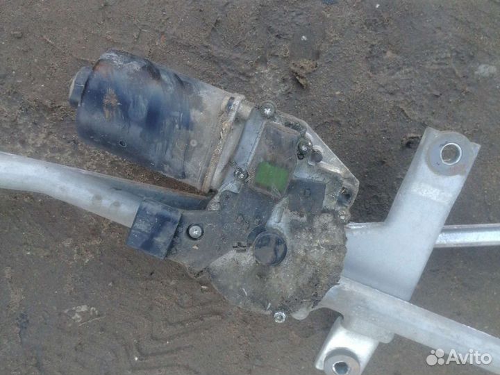 Трапеция стеклоочистителя мерседес вито 639 Merced