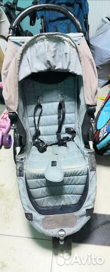 Прогулочная коляска