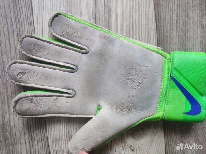 Вратарские перчатки nike