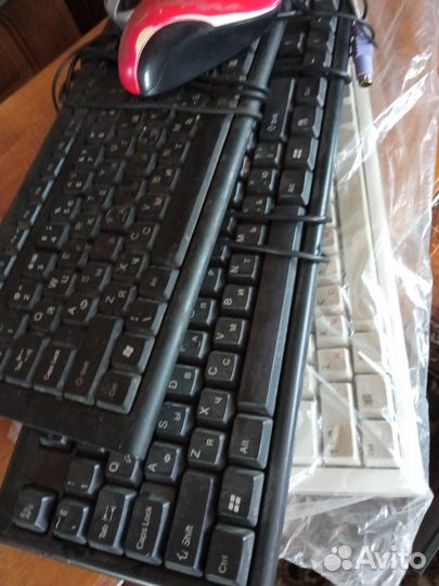 Мониторы, клавиатура, системный блок