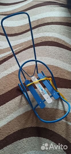 Санки для кукол Nika с ручкой -толкателем