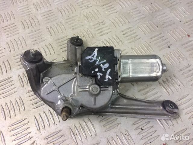 Моторчик дворника задний Toyota Avensis 2