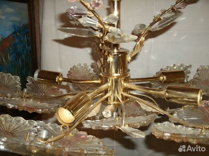 Люстра современная