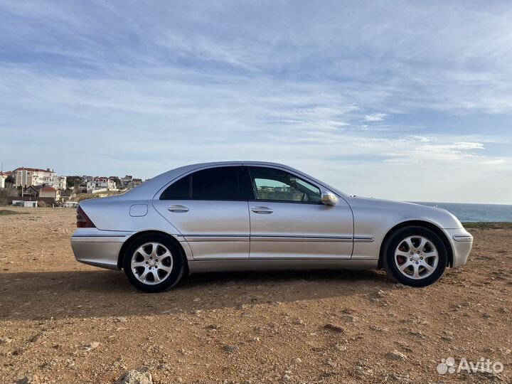 Mercedes-Benz C-класс 2.7 МТ, 2003, 401 400 км