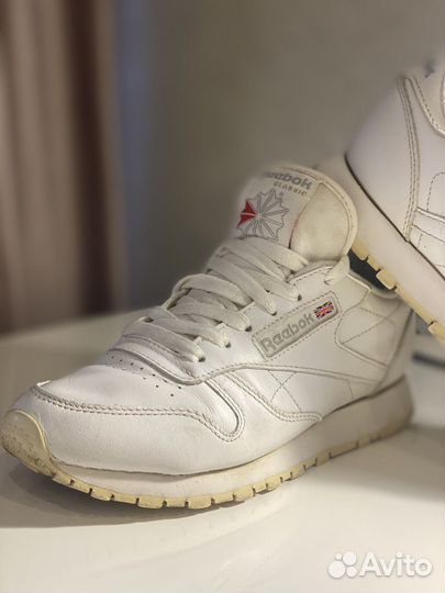 Кроссовки reebok classic женские 37